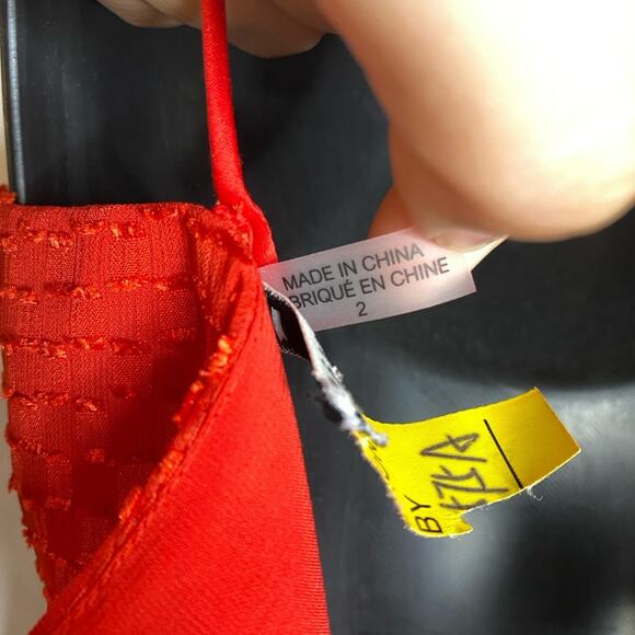 Alice + Olivia Runway Sample Tie Front Red Romper cutout new with tag - Picture 5 of 6